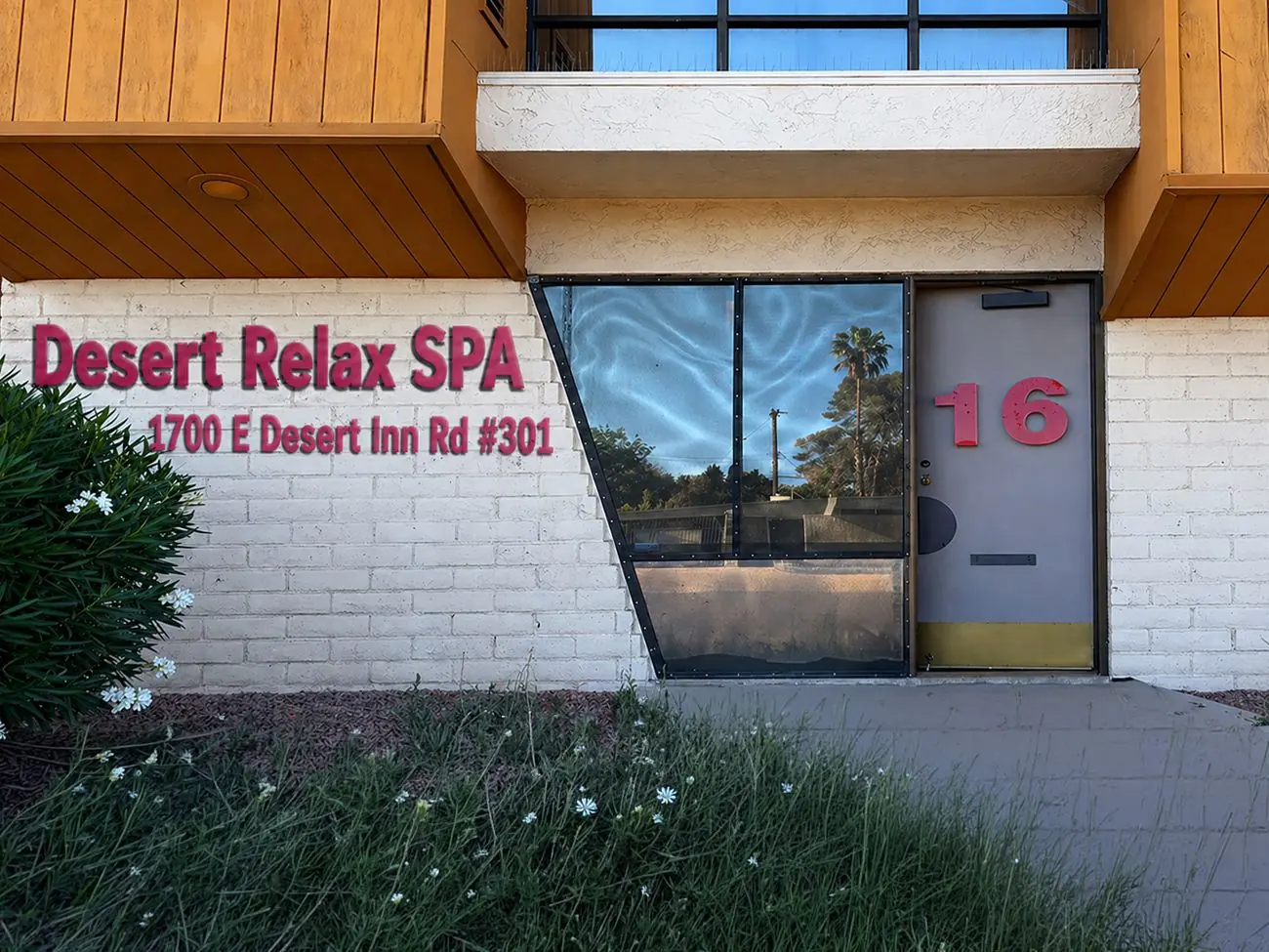 Real Desert Relax SPA entrance close-up β 1700 E Desert Inn Rd suite 301 Las Vegas NV