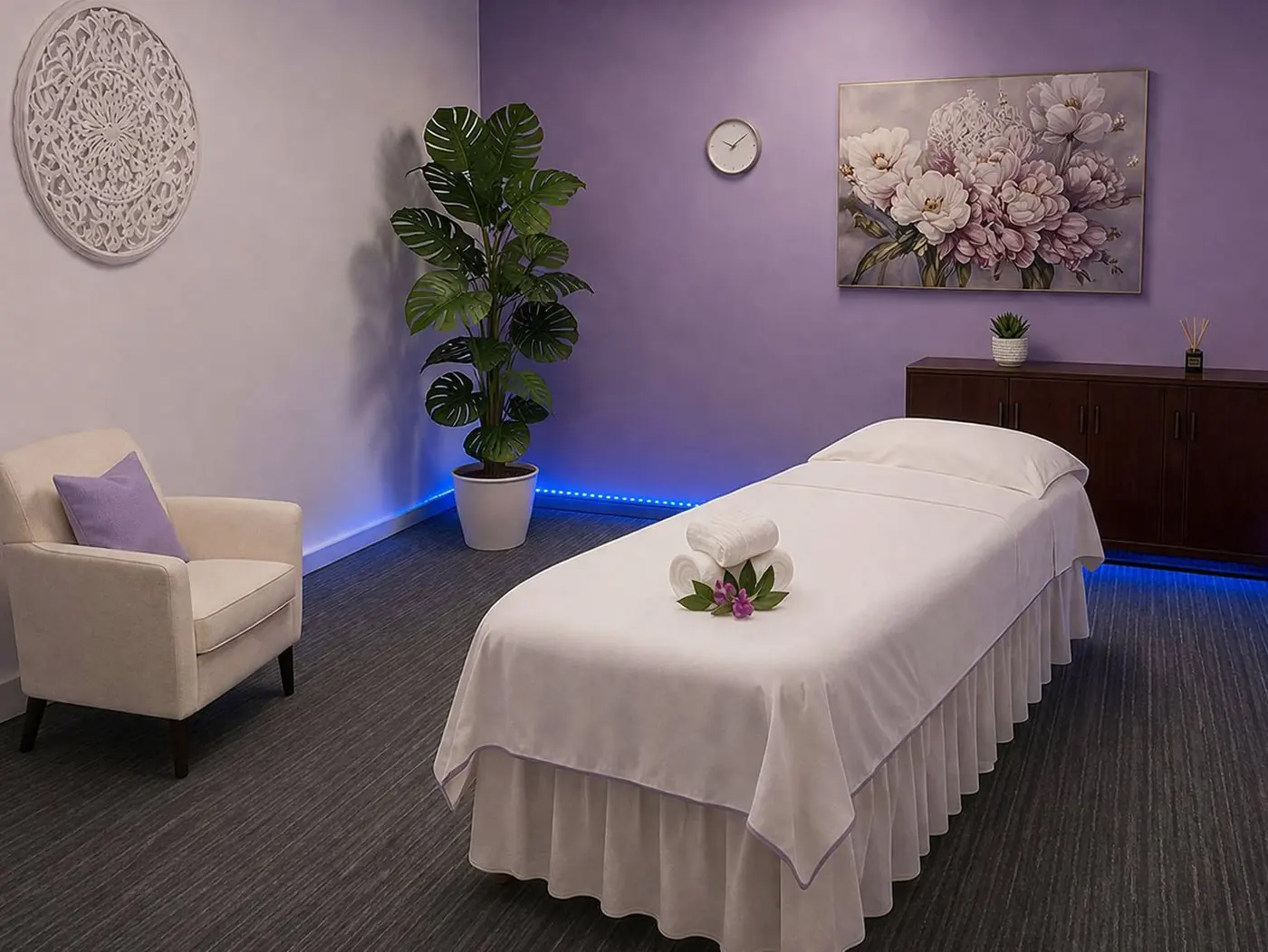 Calm treatment room with monstera plant at Desert Relax SPA Las Vegas